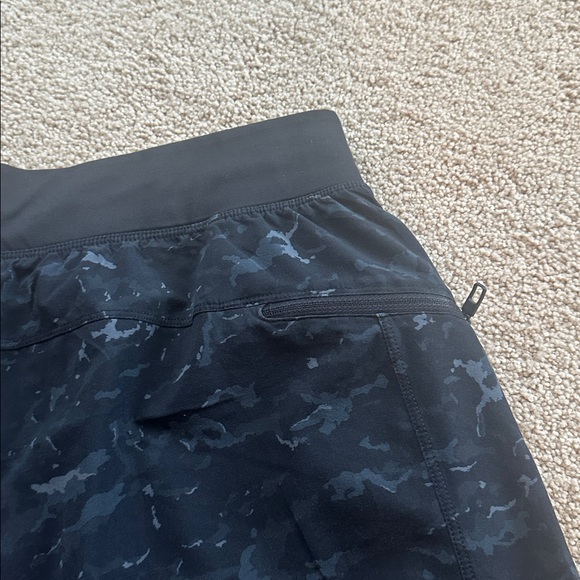 Lululemon athletic shorts - Picture 8 of 11